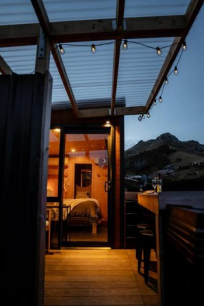 Cass Bay Retreat with Outdoor Bath Christchurch